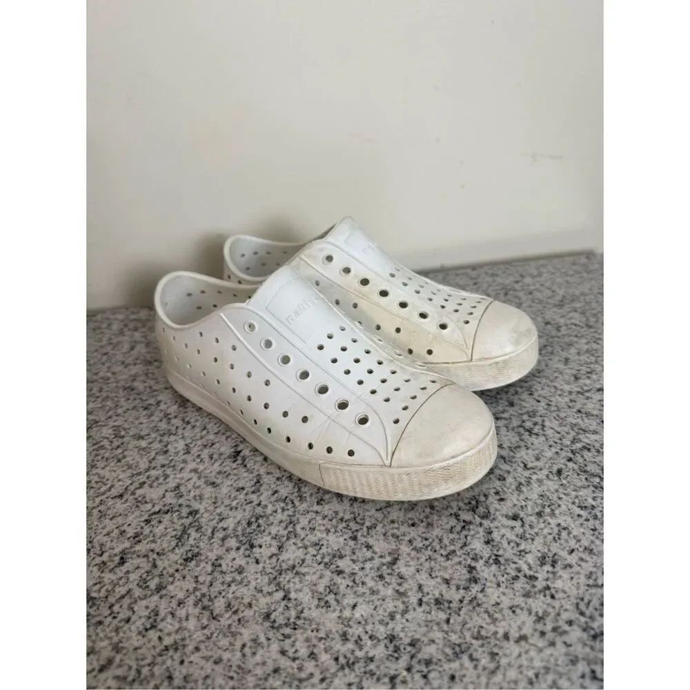 Native Shoes Kids Jefferson Slip-on Sneakers Kids Size 3 White Water Shoes